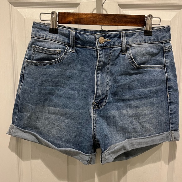 Forever 21 Jean Shorts - Picture 1 of 3